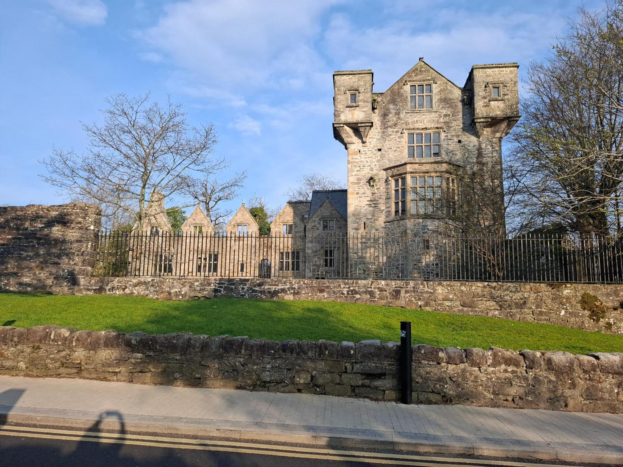 Donegal Town Kates Place Studio 1 מראה חיצוני תמונה